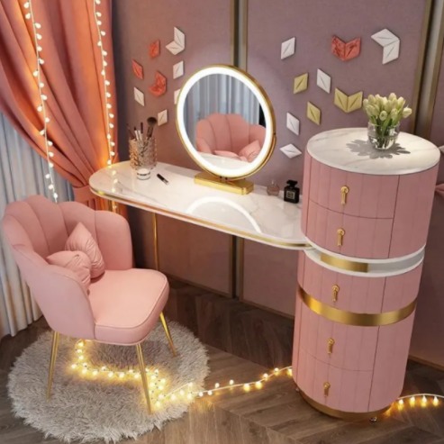 Cosmetic table and chair mirror