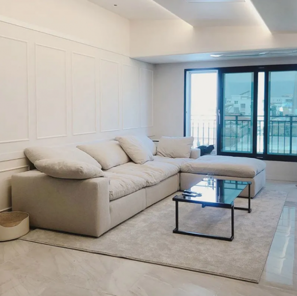 Eisenhart 103.5″ Wide Modular Sofa & Chaise