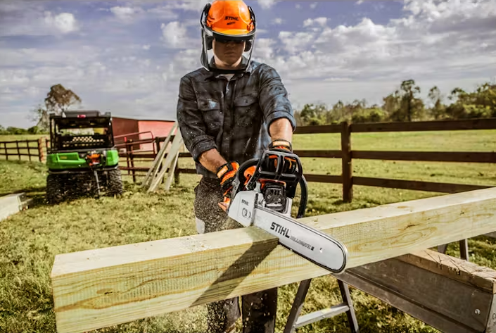 STIHL ORIGINAL MS250 Chainsaw 18 inches