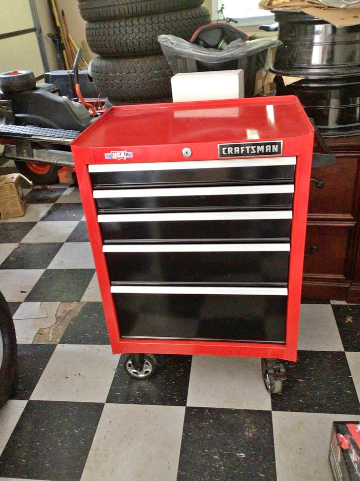 CRAFTSMAN 2000 Series 26.5-in W x 34-in H 5-Drawer Steel Rolling Tool Cabinet