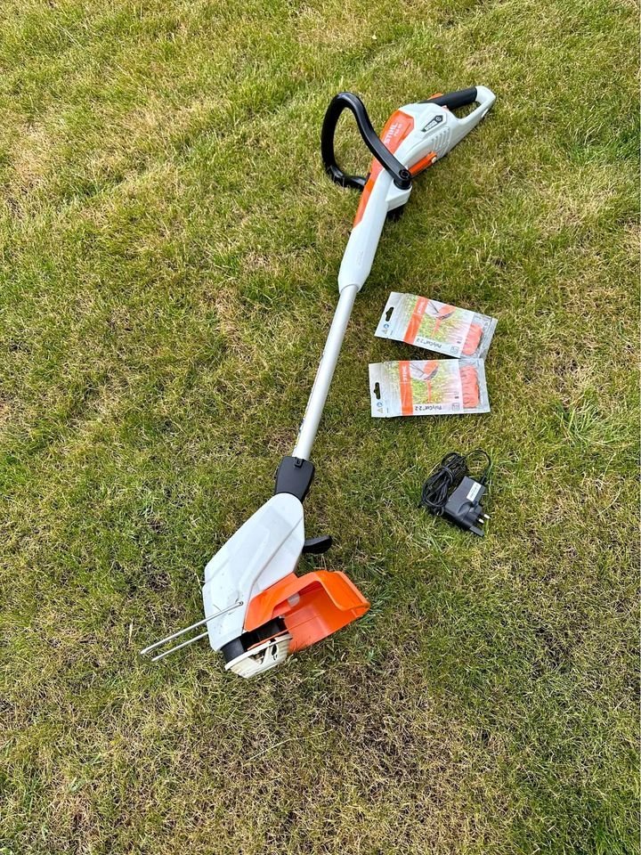 STIHL FSA 45 CORDLESS TRIMMER